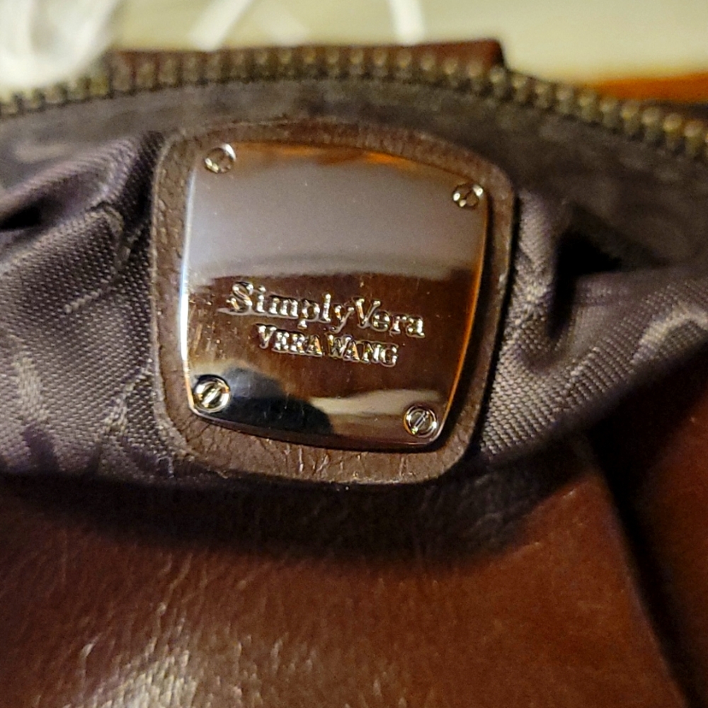 Simple Vera, Vera Wang leather purse